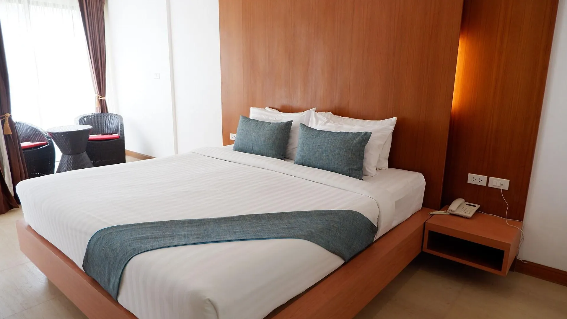 Phi Phi Villa Resort  Phi Phi Adaları