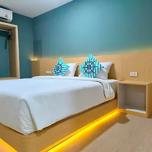 Feriested Coco Bella, Phi Phi